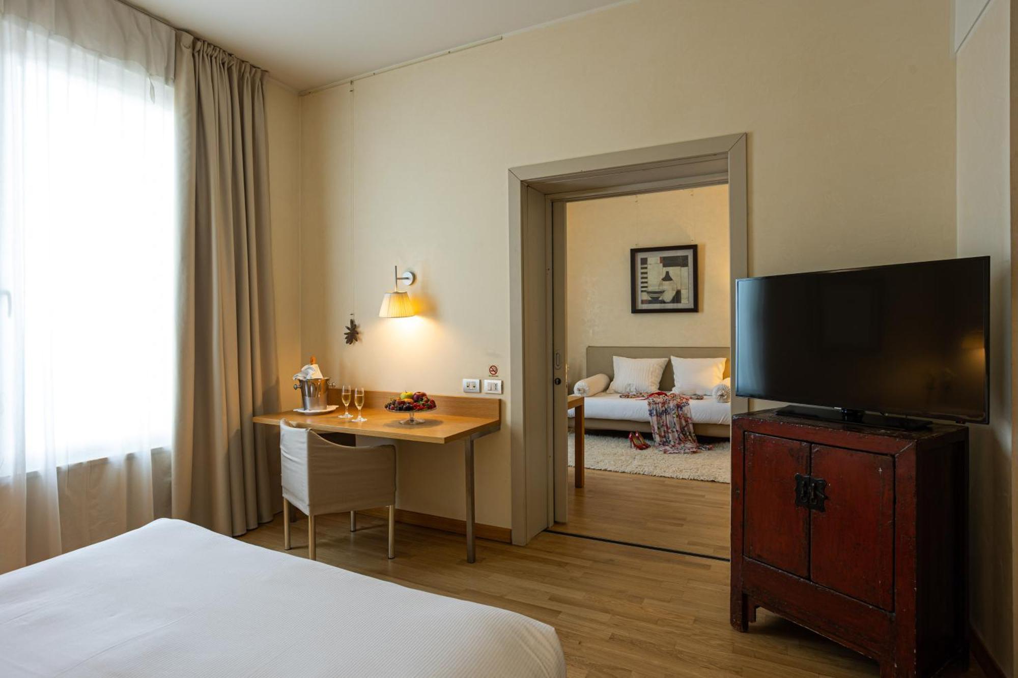 Cosmo Hotel Palace Cinisello Balsamo Esterno foto